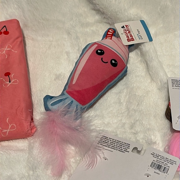 New Cat Toys lot of 5 Pink hearts cherry & sushi - Picture 3 of 8